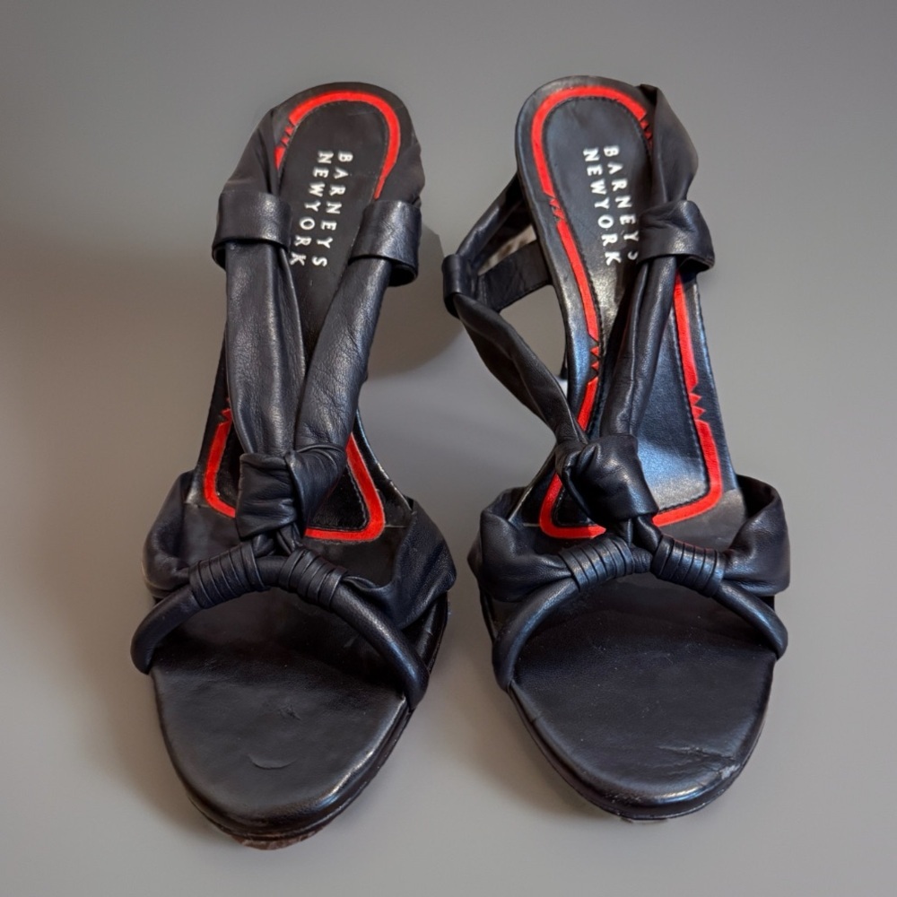 BARNEYS NEW YORK Leather Slingback Heels